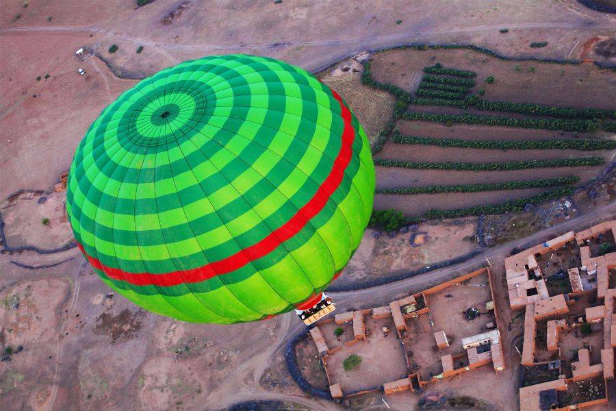 Le gouvernement marocain délivre des licences pour le transport public de montgolfières